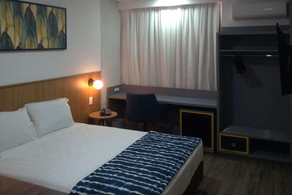 Days Inn By Wyndham Cascavel Cascavel  Pokój zdjęcie